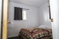 Cabin 1: 2 Bedroom/1 Bath Cabin on the water